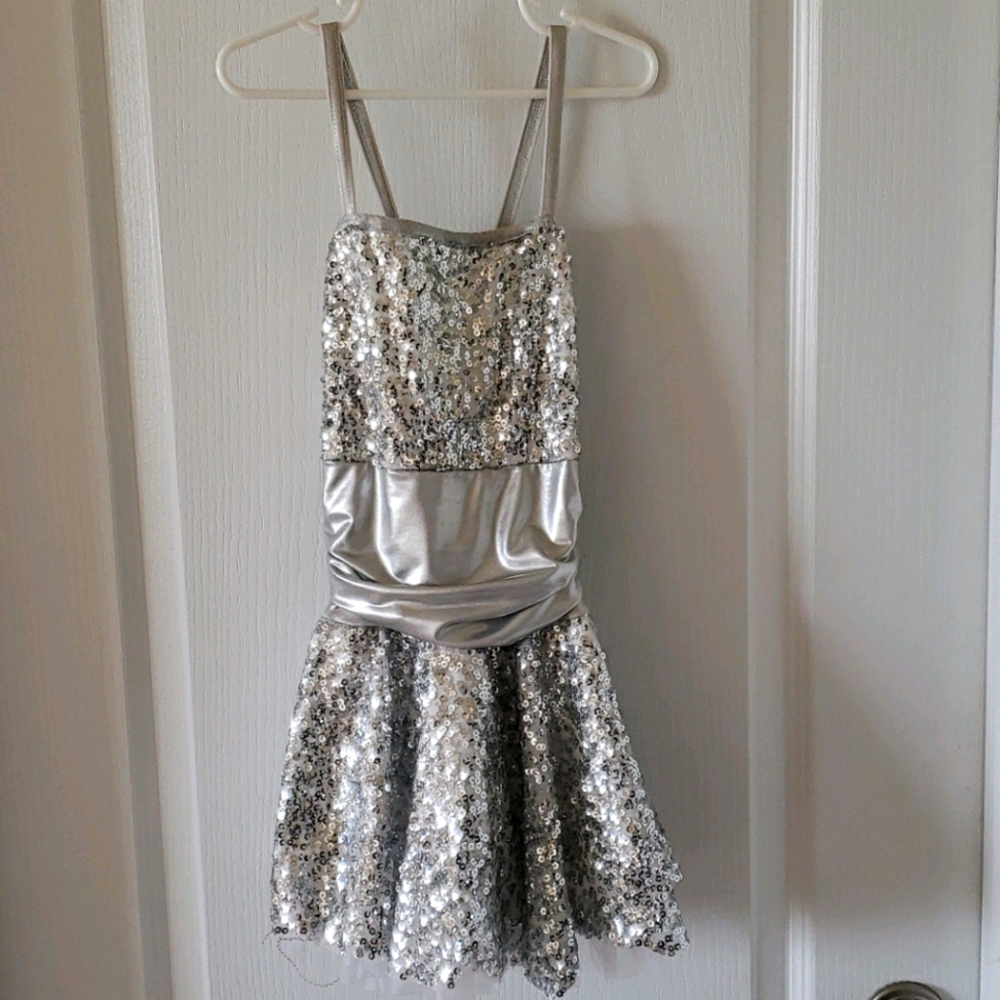 Girls dance outfit